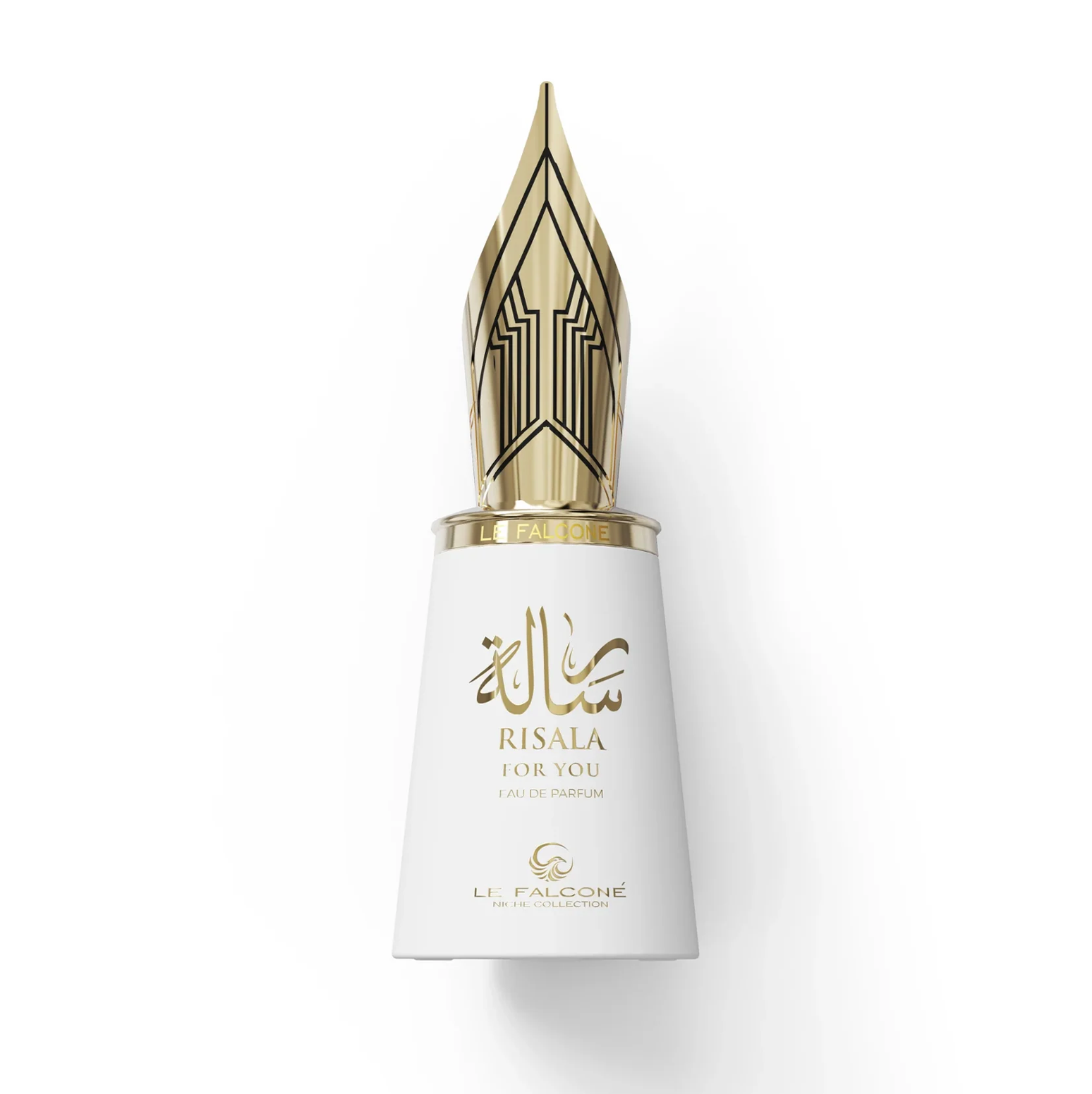 Nahaufnahme des Flakons von Le Falconé Risala For You 100ml mit goldenem Füllfederhalter-Verschluss. Eine saubere Studioaufnahme des Parfümflakons von Risala For You (100 ml), die den eleganten weißen Körper und den kunstvollen, skulpturalen goldenen Füllfederhalter-Verschluss hervorhebt, der diesen einzigartigen Nischenduft definiert.